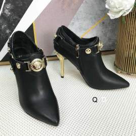 Picture for category Versace Shoes